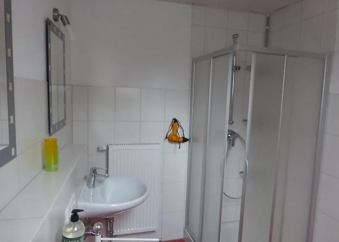 德斯穆农家乐 *