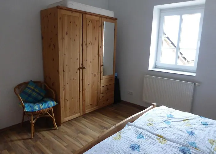 德斯穆农家乐 *